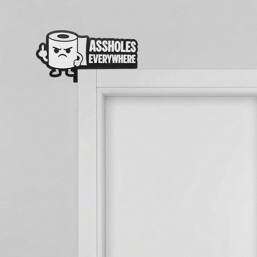 Objeto decorativo de esquina para marco de puerta con texto irreverente, disponible en más de 25 colores a escoger.